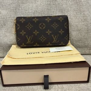 Louis Vuitton Zippy compact